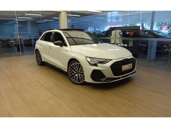 AUDI A3 2.0 40 TFSI GASOLINA SPORTBACK PERFORMANCE BLACK S-TRONIC